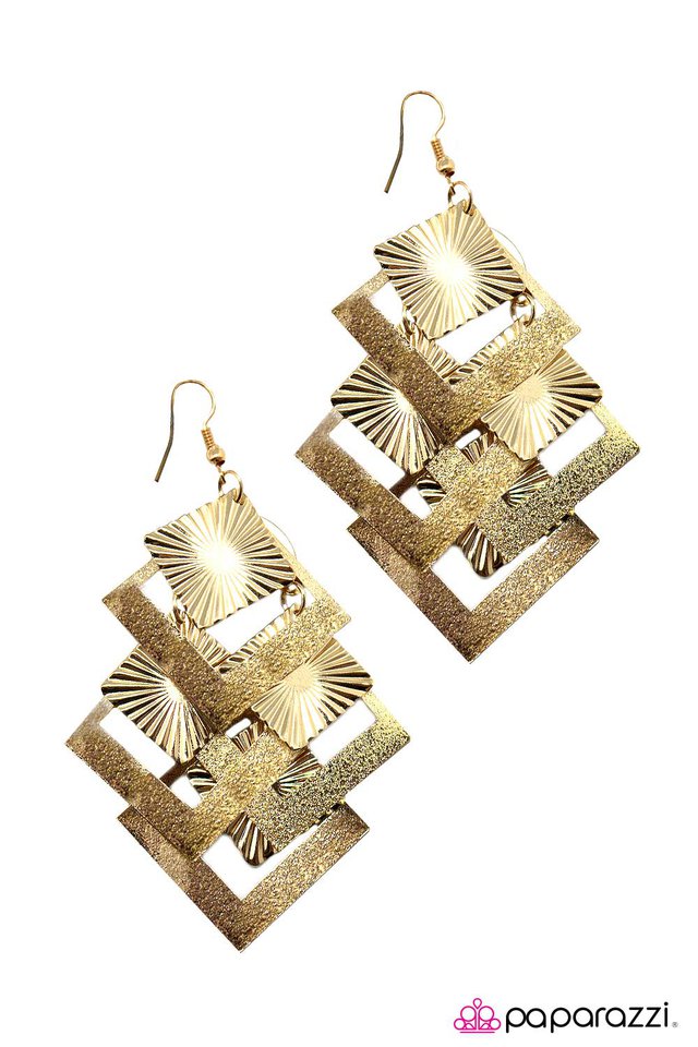 Paparazzi ♥ The Sun Also Rises - Gold ♥ Earrings