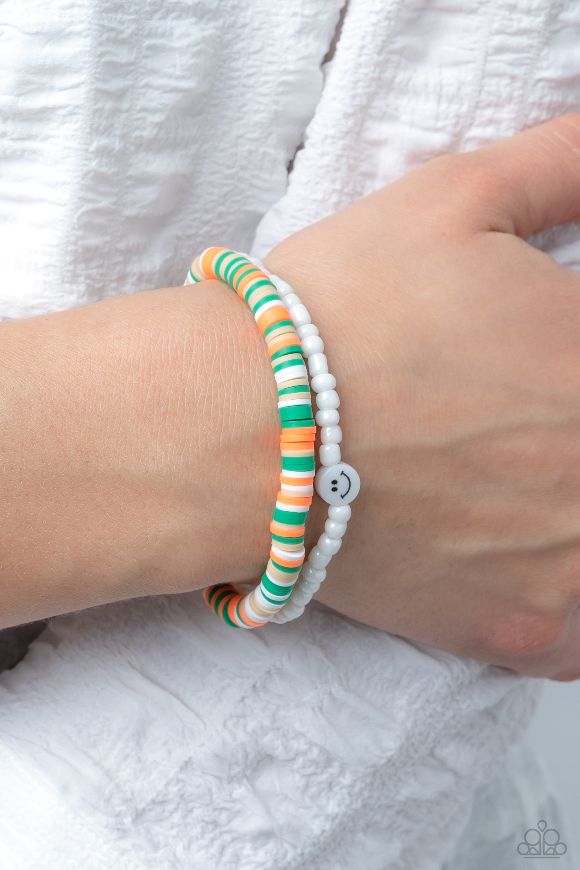 Paparazzi ♥ Tabloid Talent - Green ♥ Bracelet – LisaAbercrombie