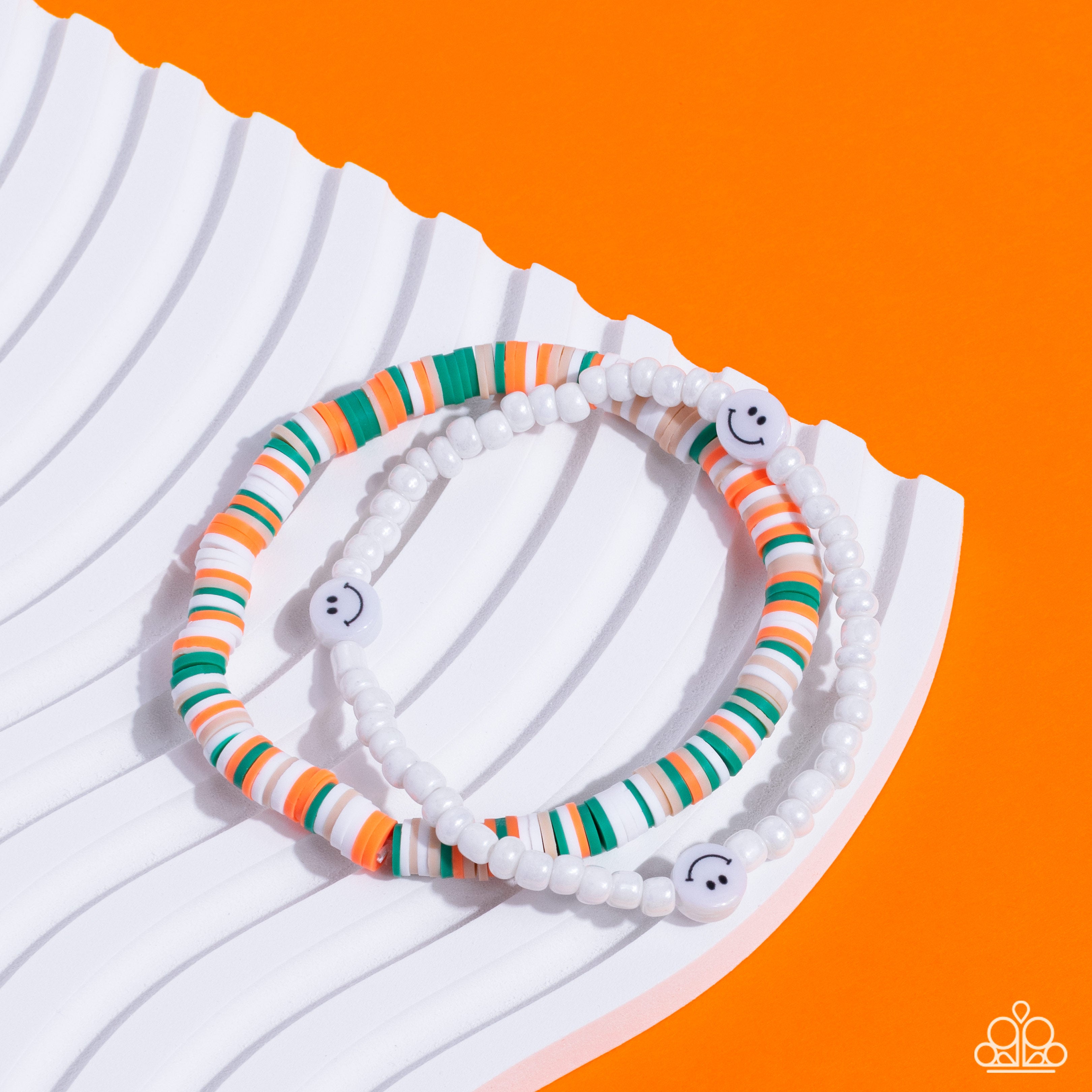 Paparazzi ♥ Tabloid Talent - Green ♥ Bracelet – LisaAbercrombie