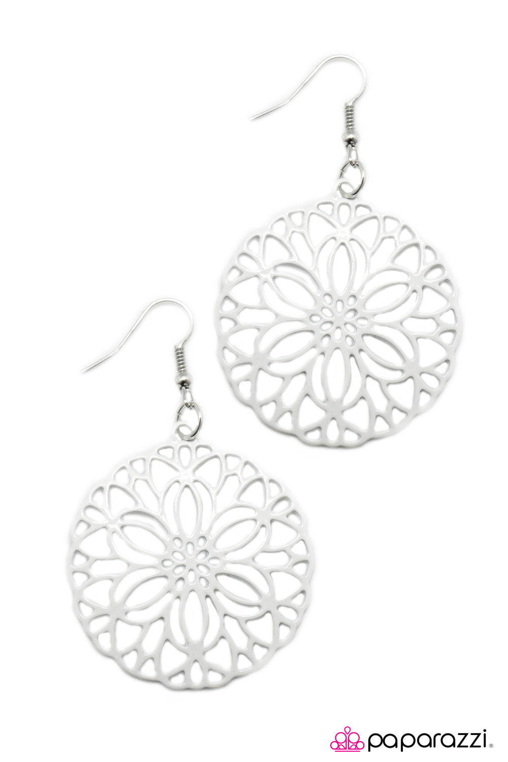 Paparazzi ♥ Glamour Guru - White ♥  Earrings