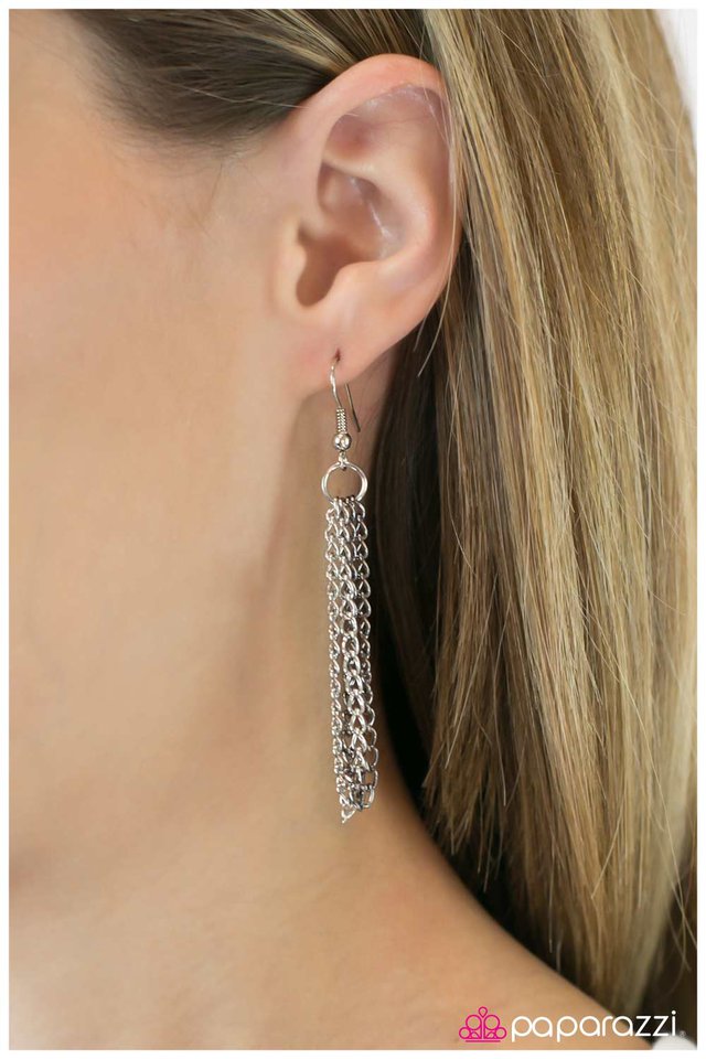 Paparazzi ♥ The Matchup - Black ♥ Necklace