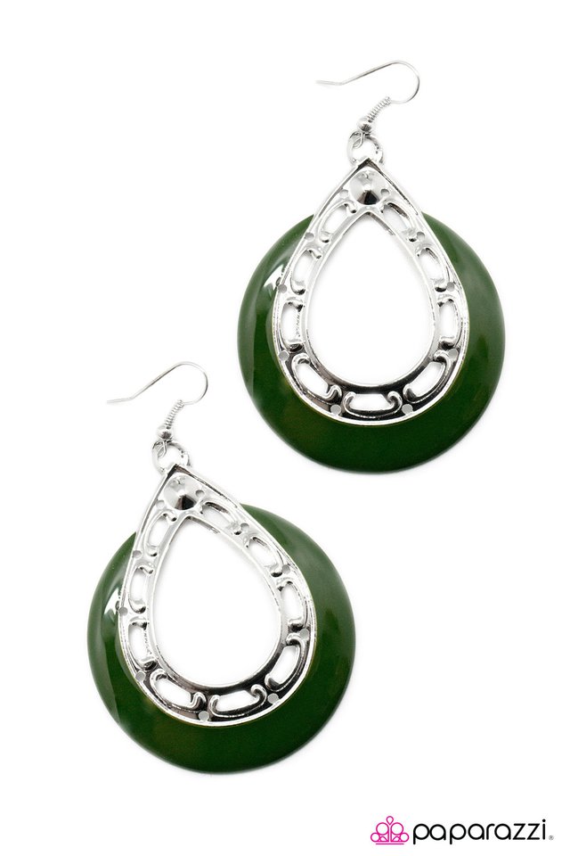 Paparazzi ♥ Cut It Out - Green ♥ Earrings