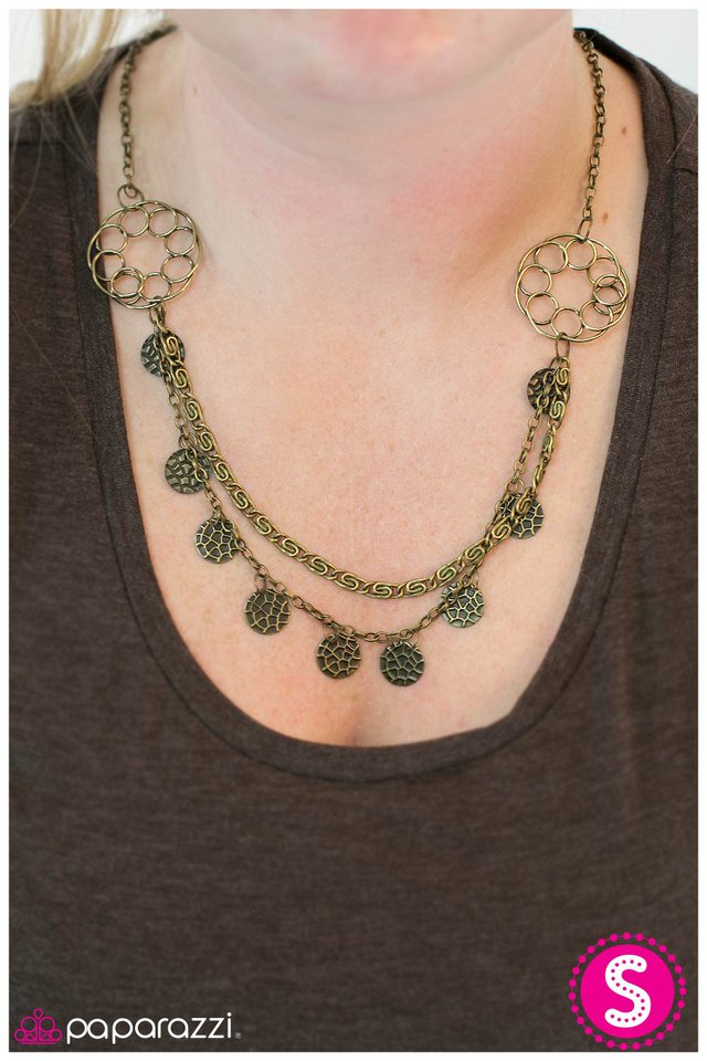 pirate-queen-brass-p2in-brxx-040xx