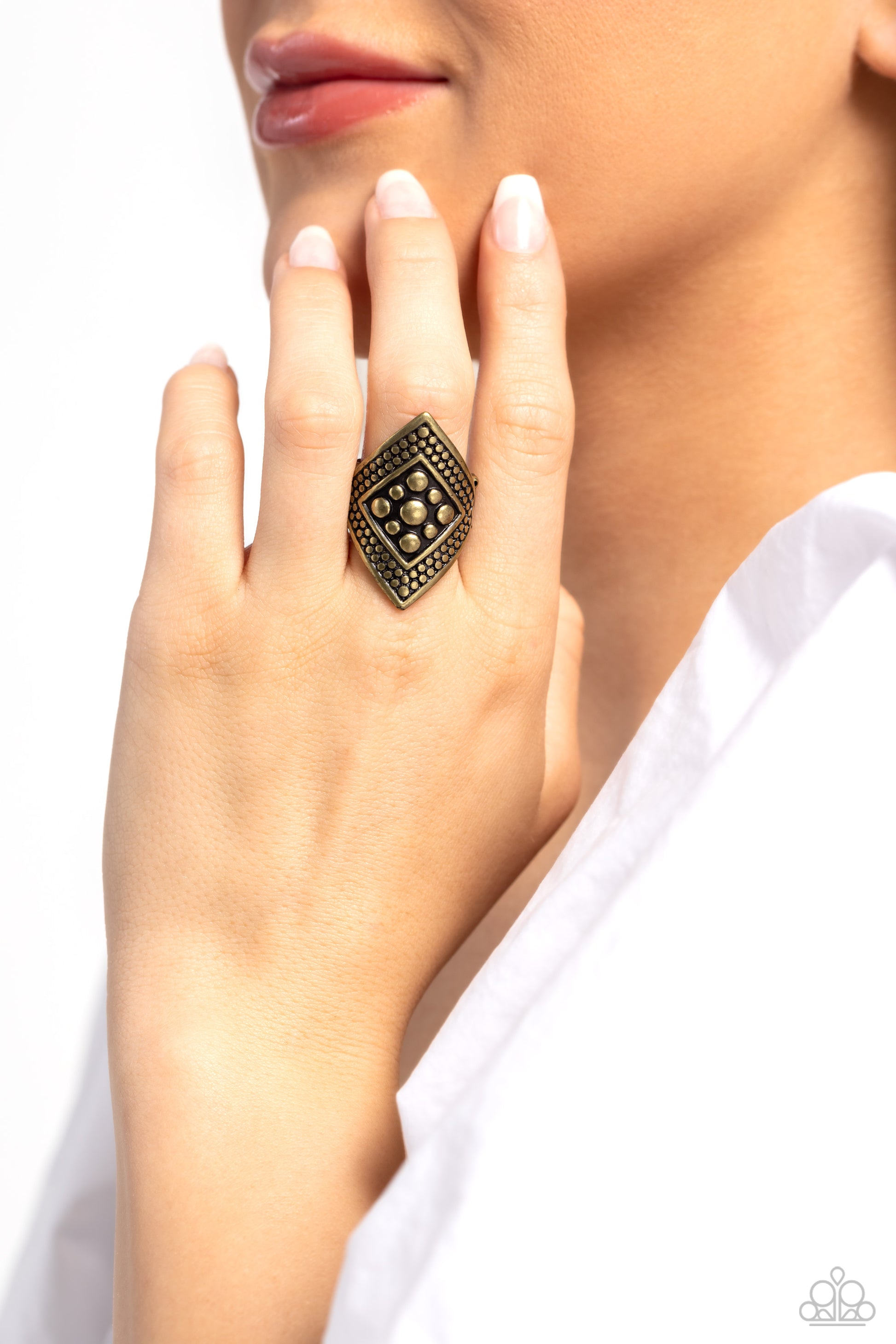 hey-hot-stud-brass-p4se-brxx-091xx