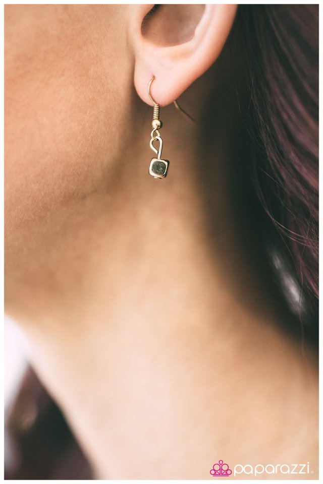 Paparazzi ♥ Flash Mob - Gold ♥ Lanyard