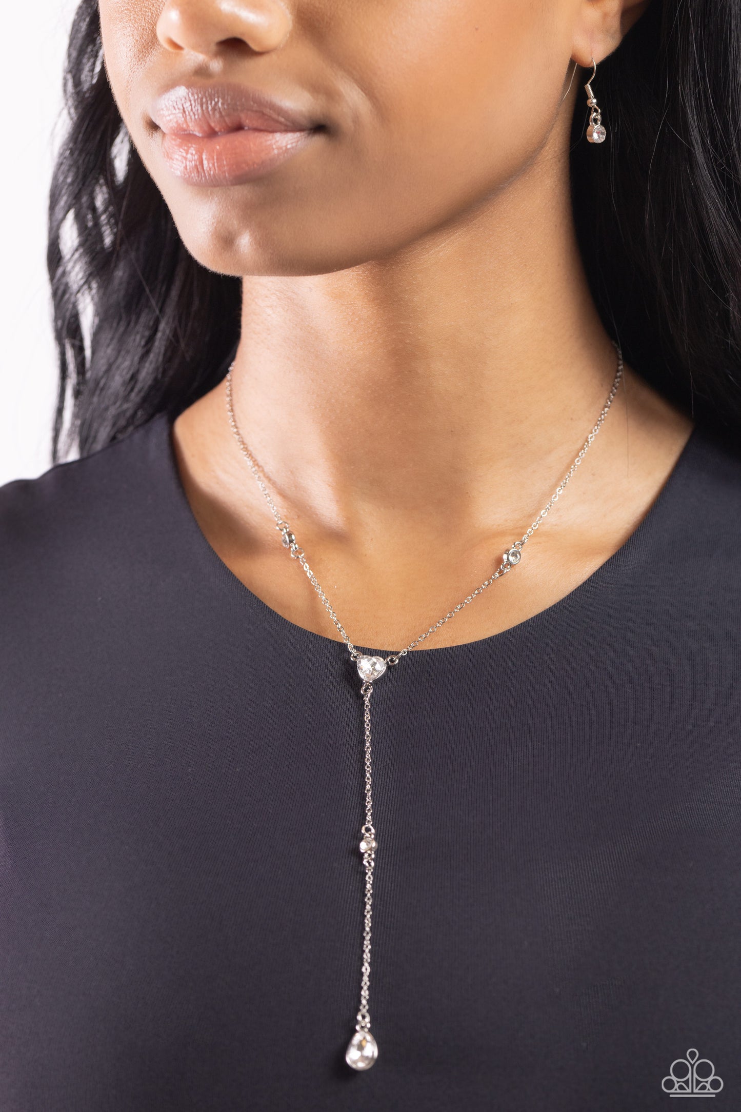 lavish-lariat-white-p2re-wtxx-660xx