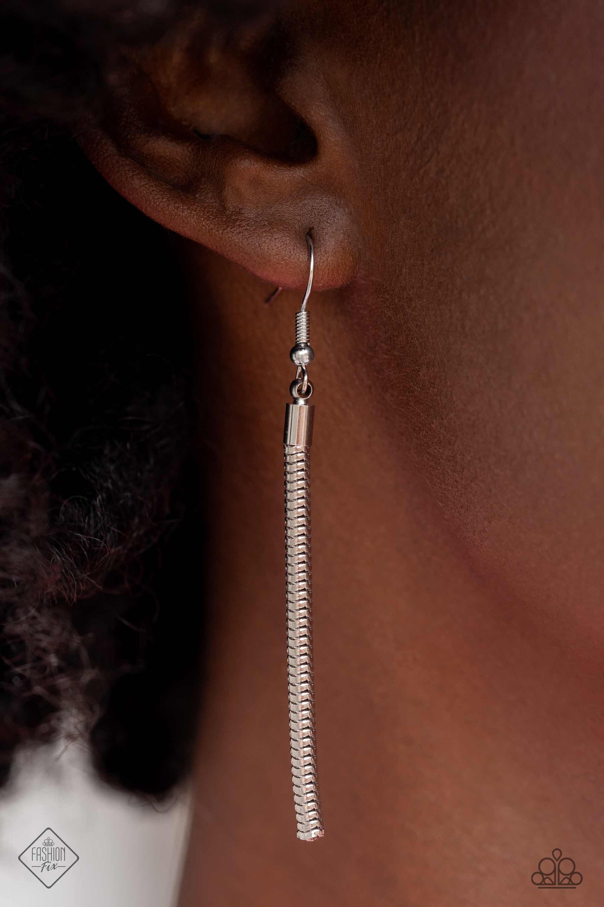 high-strung-habit-white-p2se-wtxx-312pr