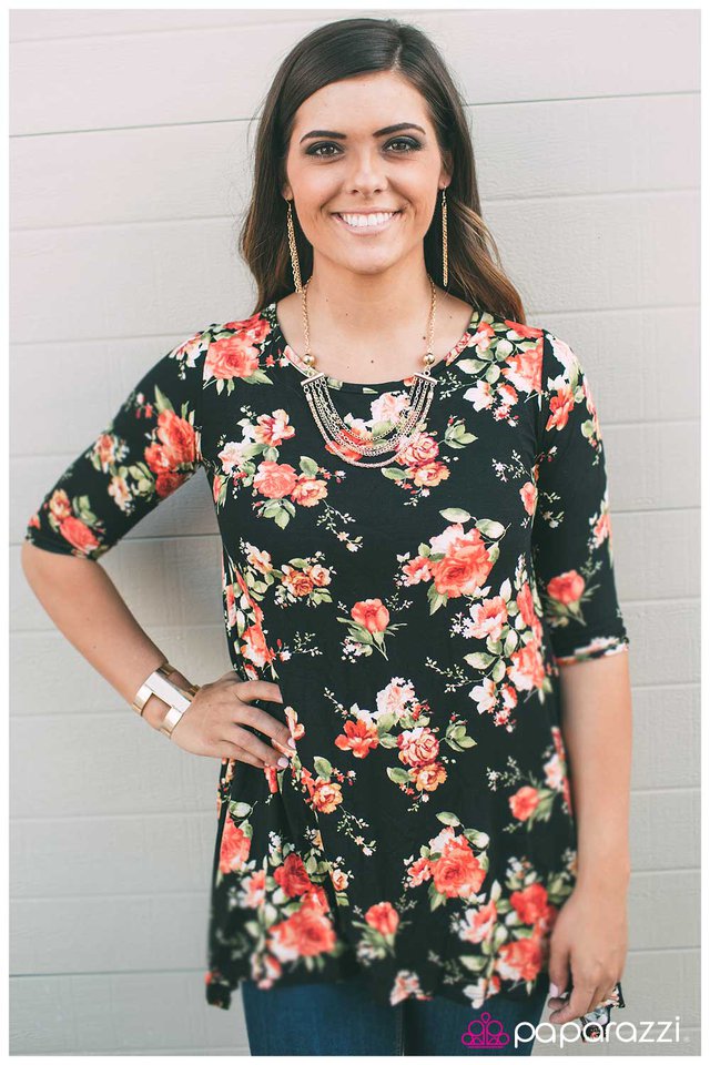 Paparazzi ♥ Metallic Mai Tai - Gold ♥ Necklace