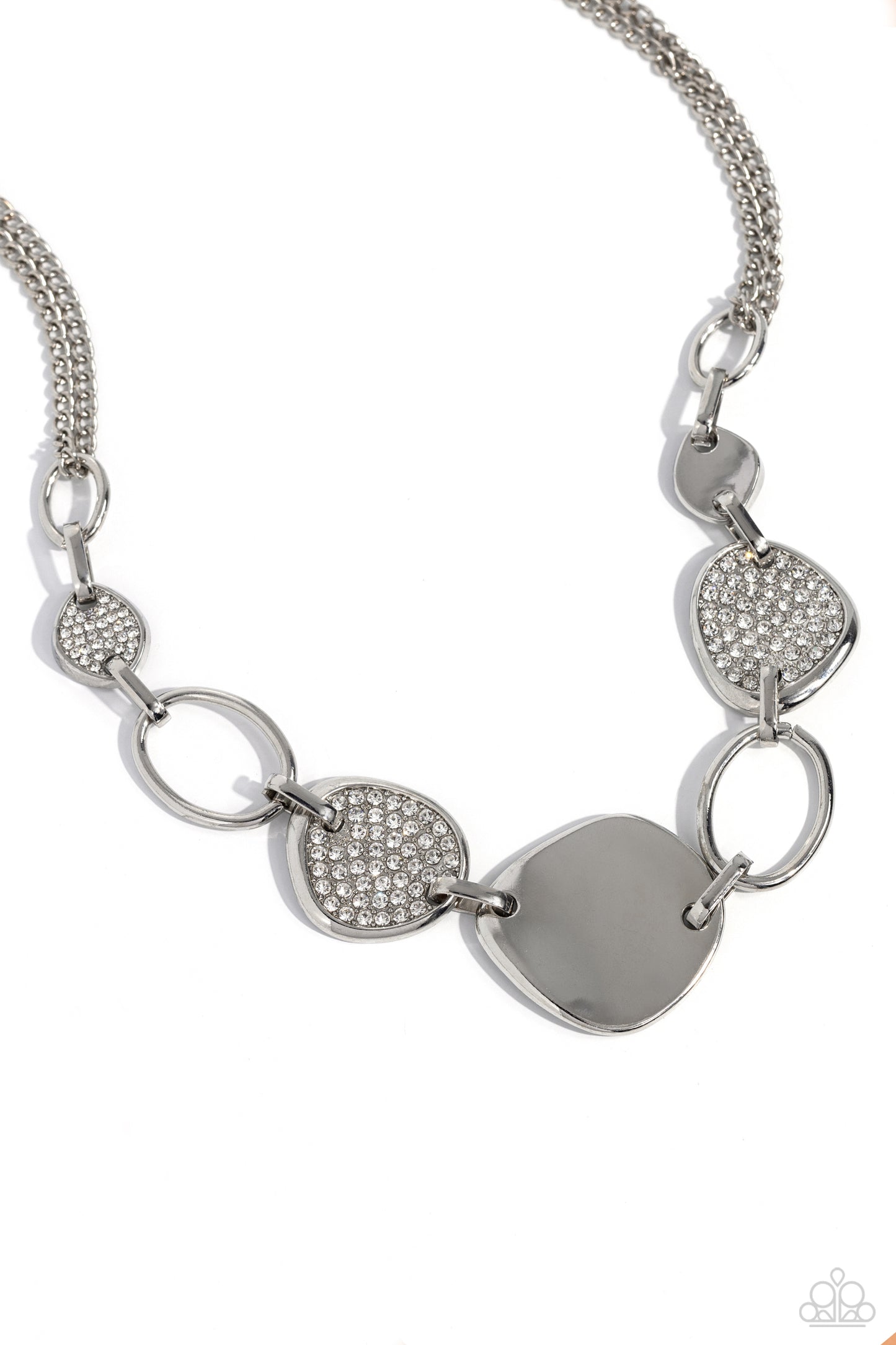 asymmetrical-attention-white-p2re-wtxx-656xx