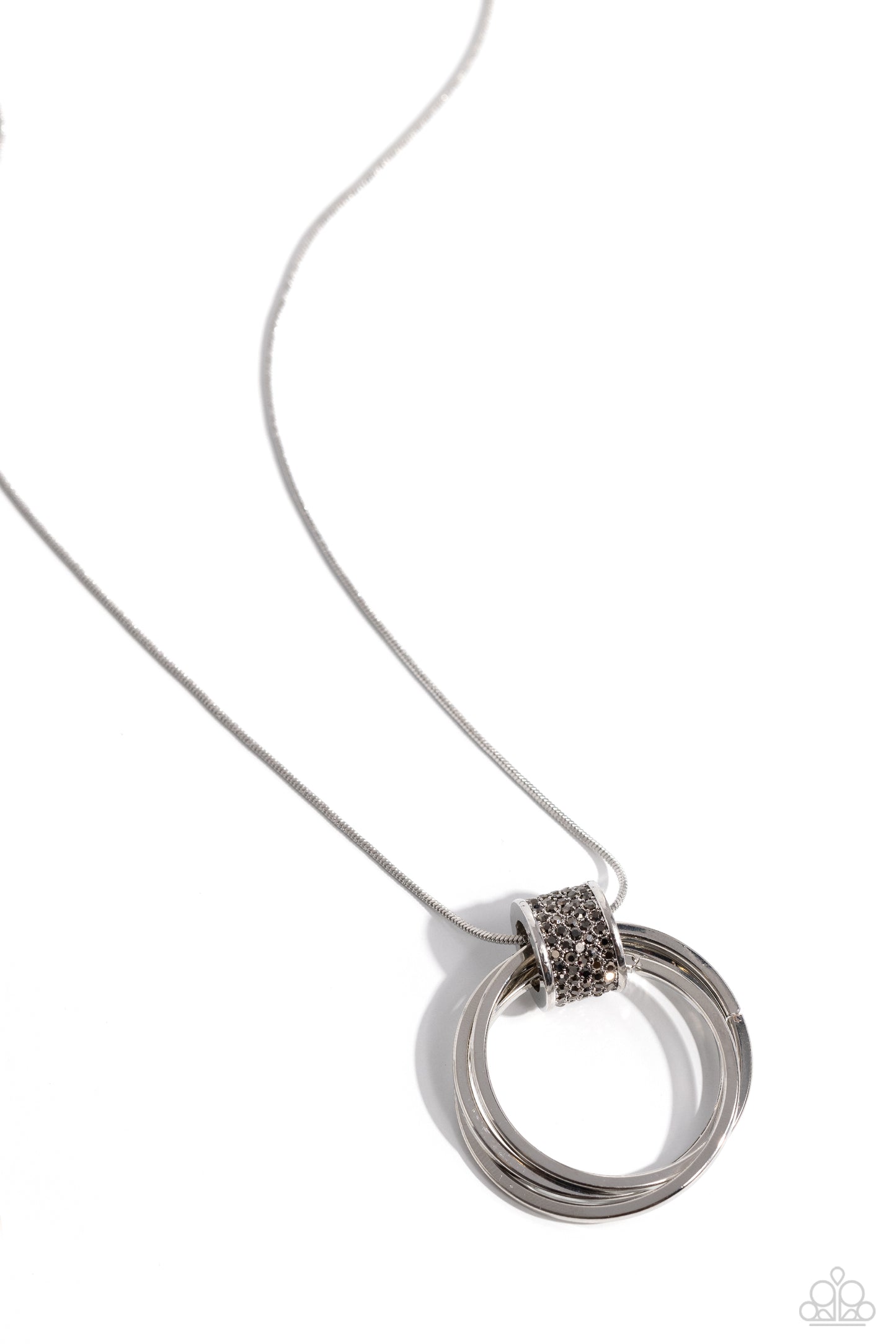 in-the-swing-of-rings-silver-p2re-svxx-491xx