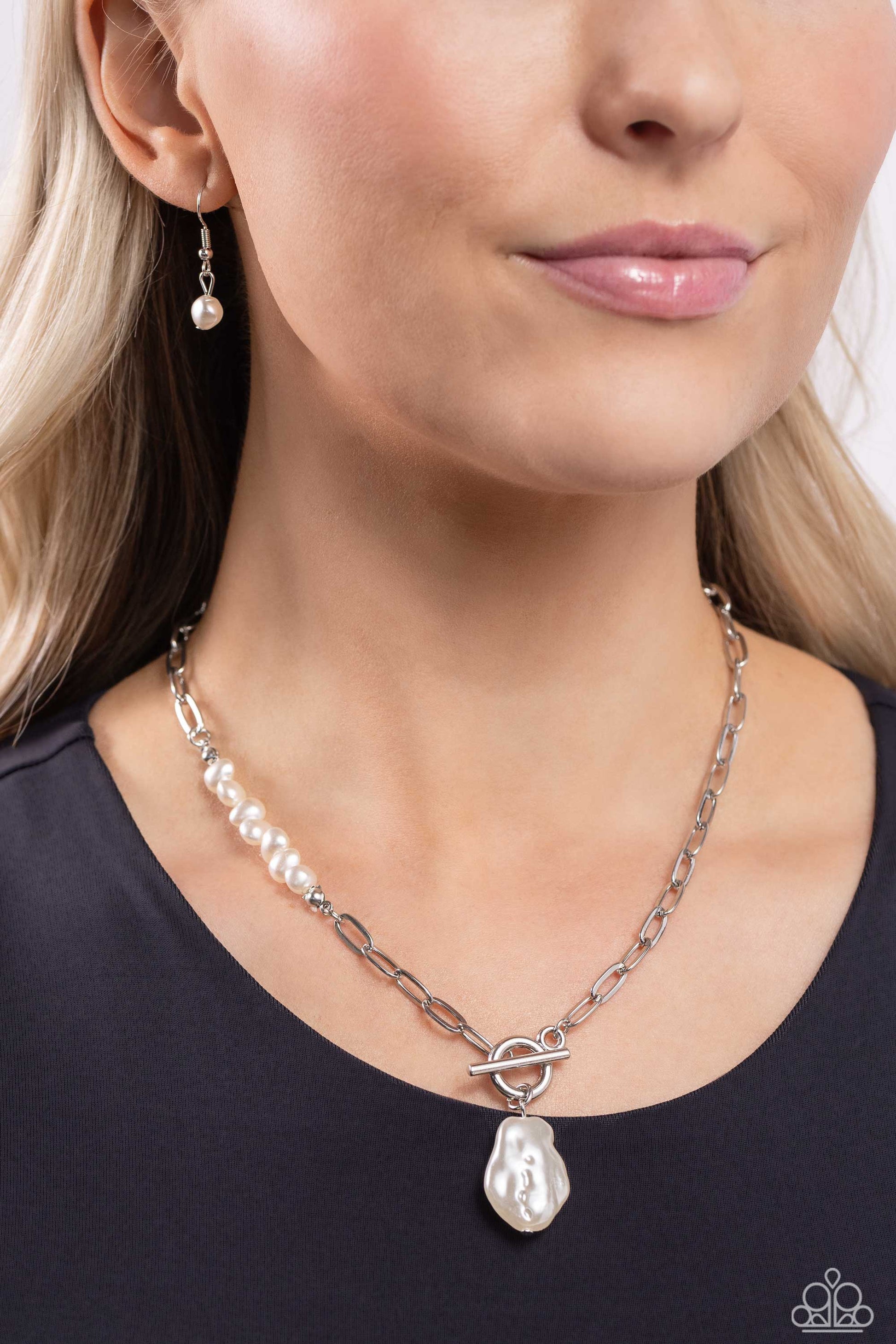 courting-cosmopolitan-white-p2re-wtxx-658xx