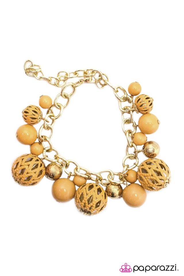 Paparazzi ♥ An EIFFEL Of Wonder - Yellow ♥ Bracelet