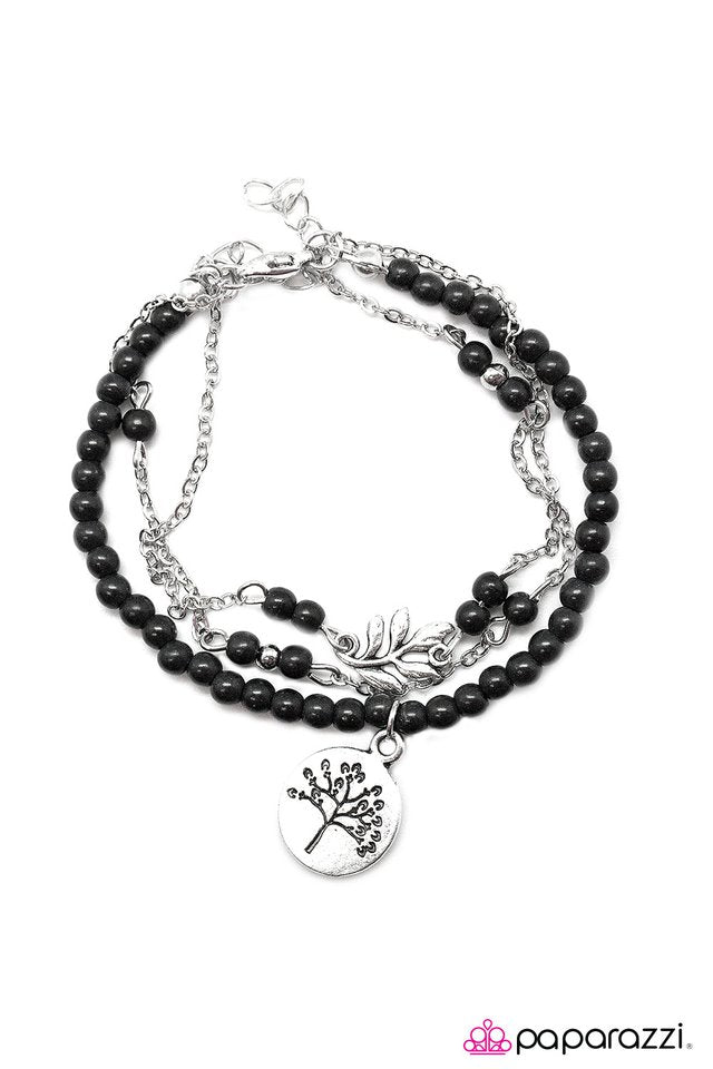 Paparazzi ♥ Barking Up The Wrong Tree - Black ♥ Bracelet