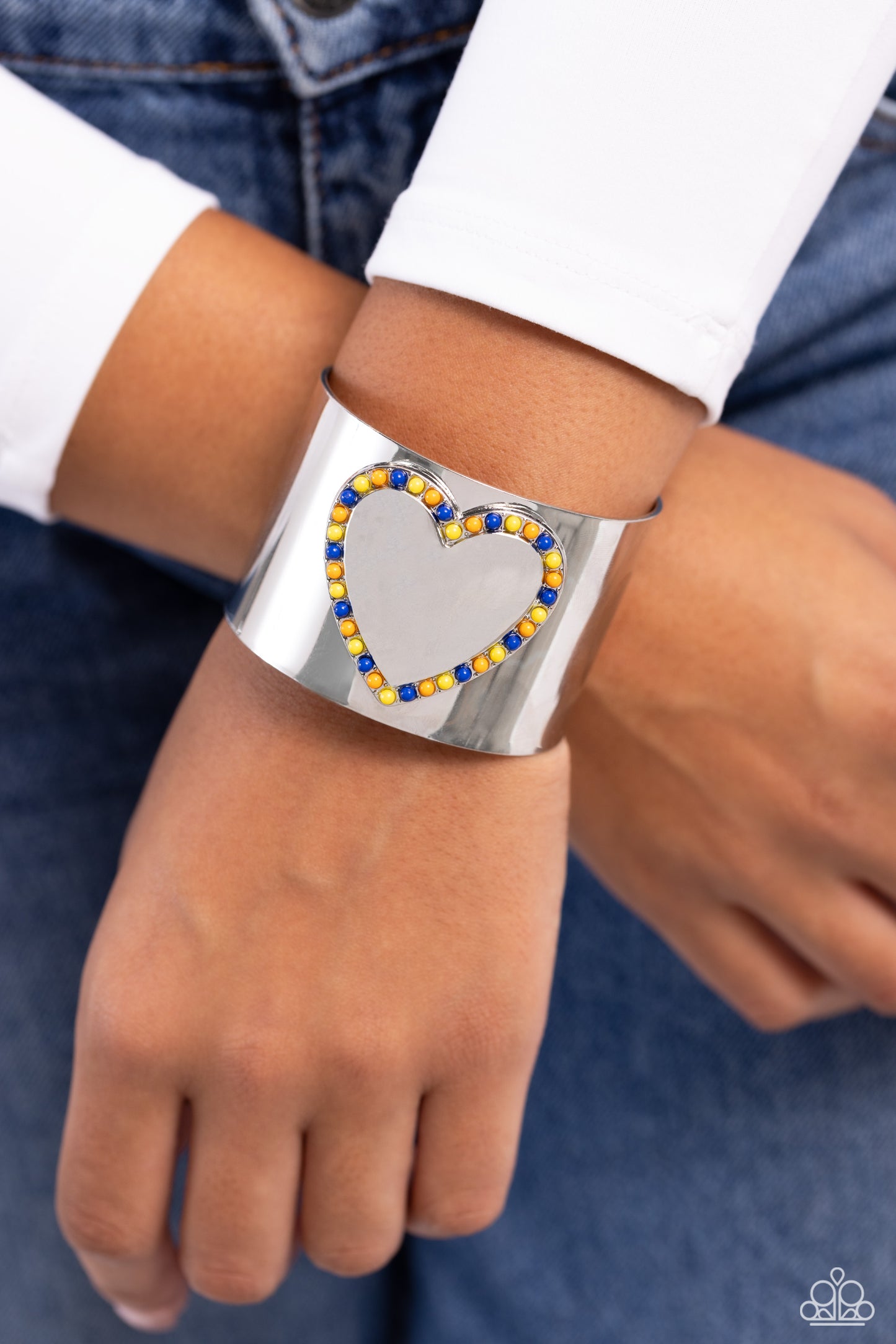 cuffing-season-yellow-p9st-ywxx-010xx