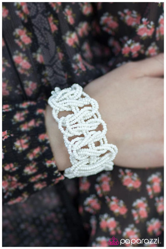 the-braid-and-the-bold-white-p9re-wtxx-031yr