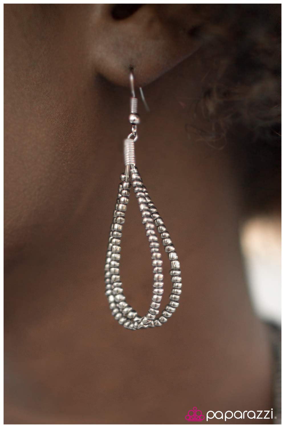 Paparazzi ♥ Standing Ovation - Silver ♥  Necklace