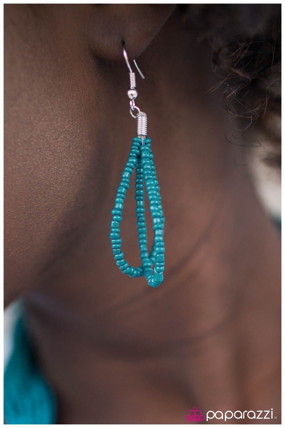 Paparazzi ♥ Standing Ovation - Blue ♥  Necklace