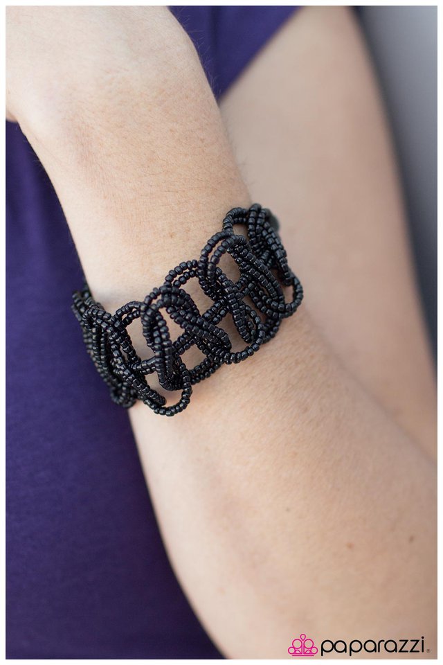 the-braid-and-the-bold-black-p9se-bkxx-025yz