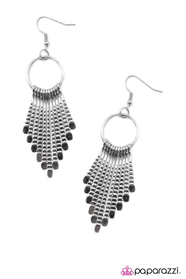 Paparazzi ♥ The Speed of Light - Silver ♥ Earrings