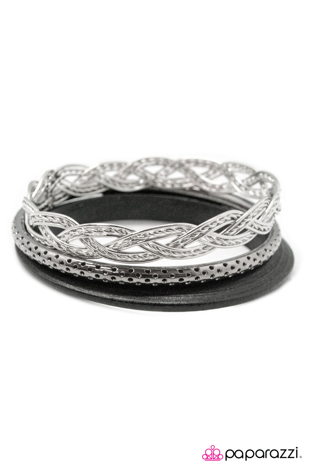 Paparazzi ♥ Bring It On - Black ♥  Bracelet