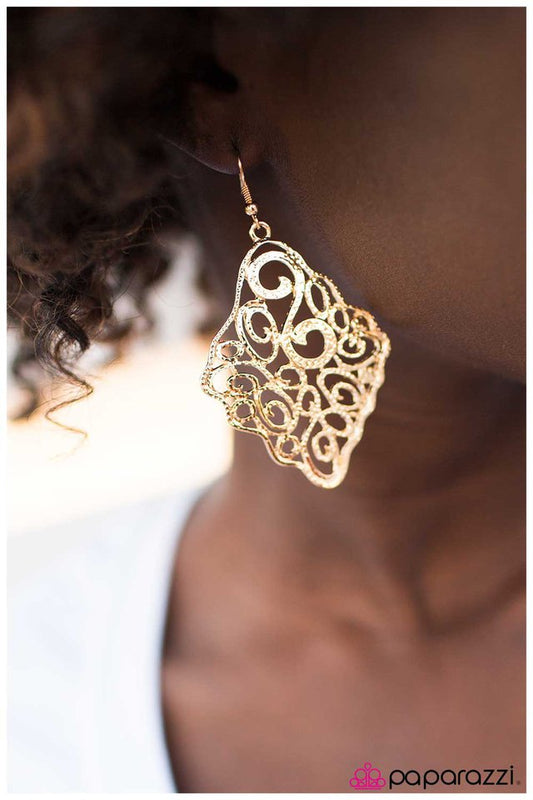 fancy-meeting-you-here-gold-p5re-gdxx-027xx