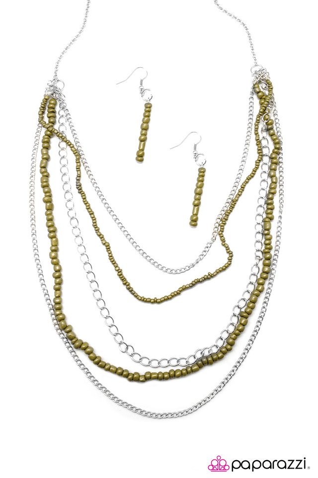 Paparazzi ♥ No Place Id Rather BEAD - Green ♥ Necklace