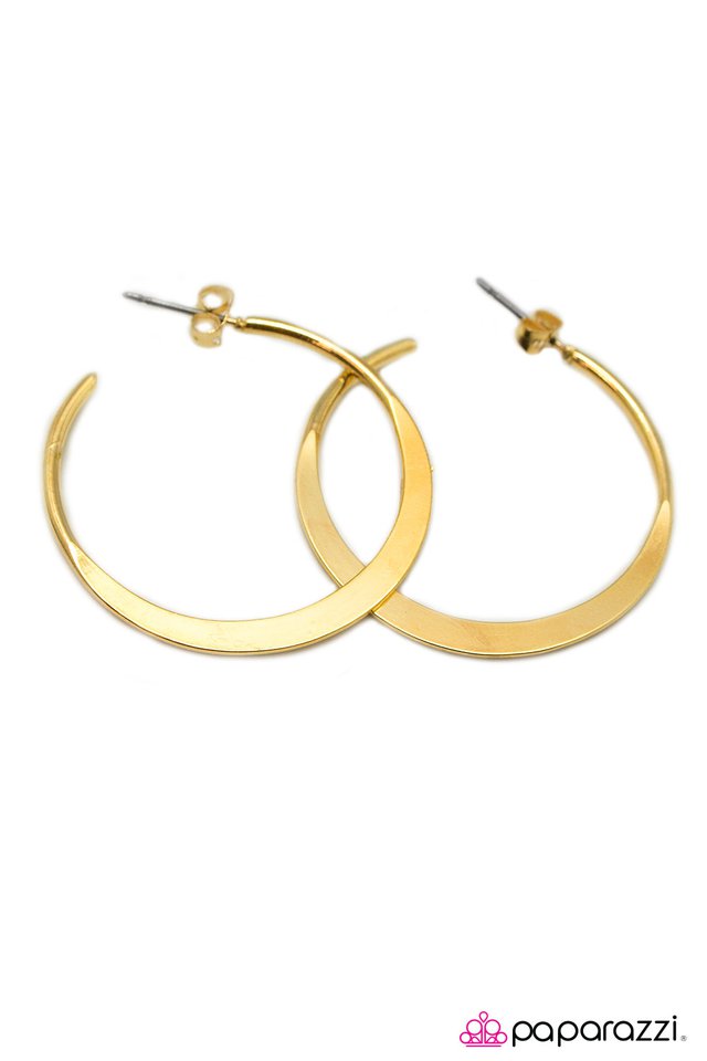 Paparazzi ♥ The Schoolgirl - Gold ♥ Earrings