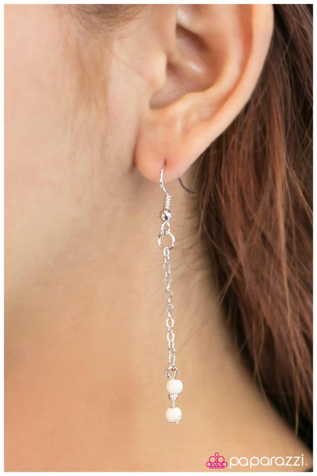 Paparazzi ♥ Desert Diablo - White ♥ Necklace