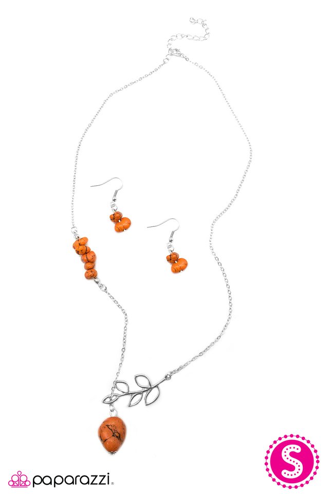Paparazzi ♥ Standing My Ground - Orange ♥ Necklace