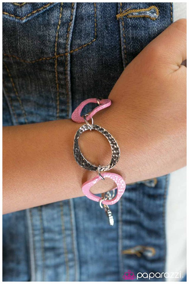 best-dressed-pink-p9wh-pkxx-045bq