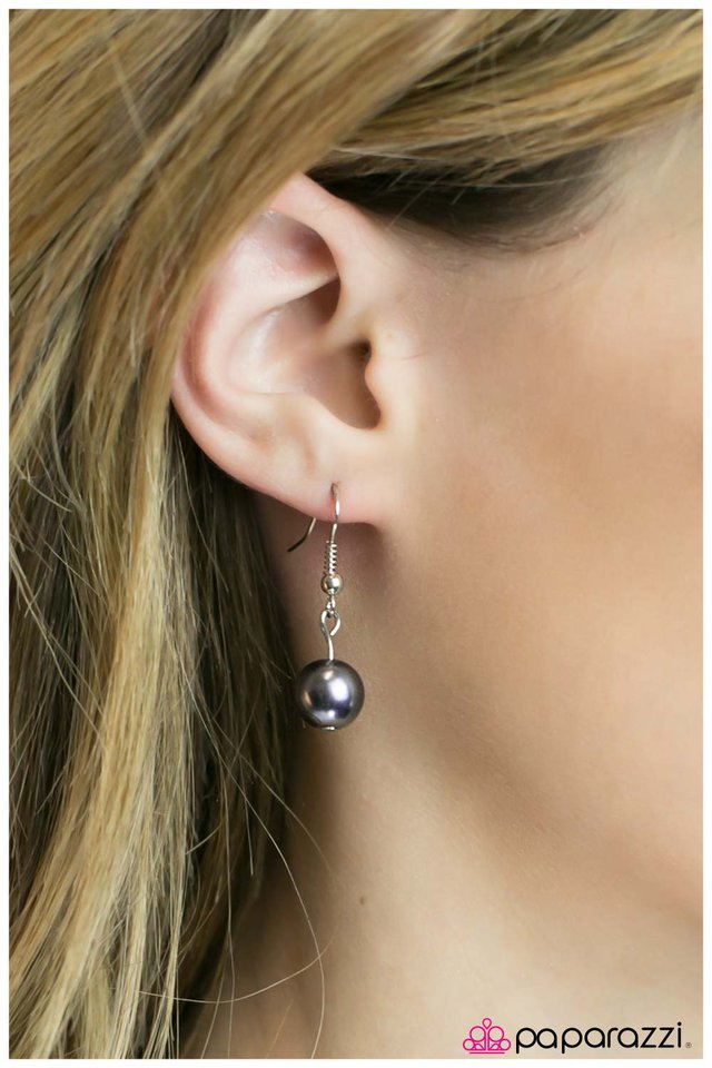 Paparazzi ♥ Parade Of Lights - Silver ♥ Necklace