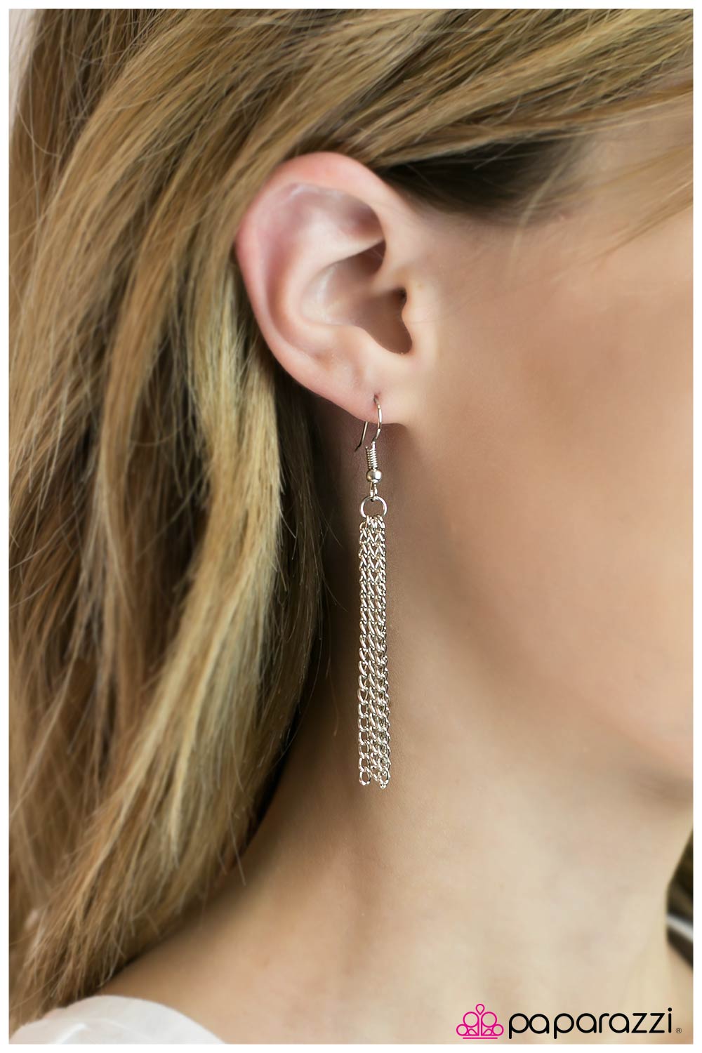 Paparazzi ♥ Catch Me If You Can - Silver ♥  Necklace