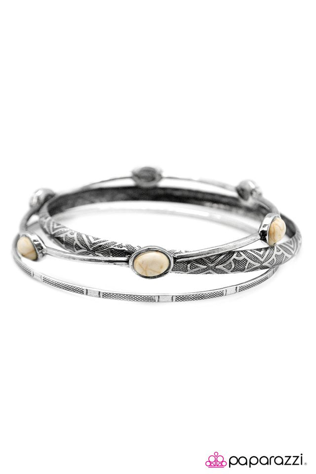 Paparazzi ♥ Stonehenge - White ♥ Bracelet