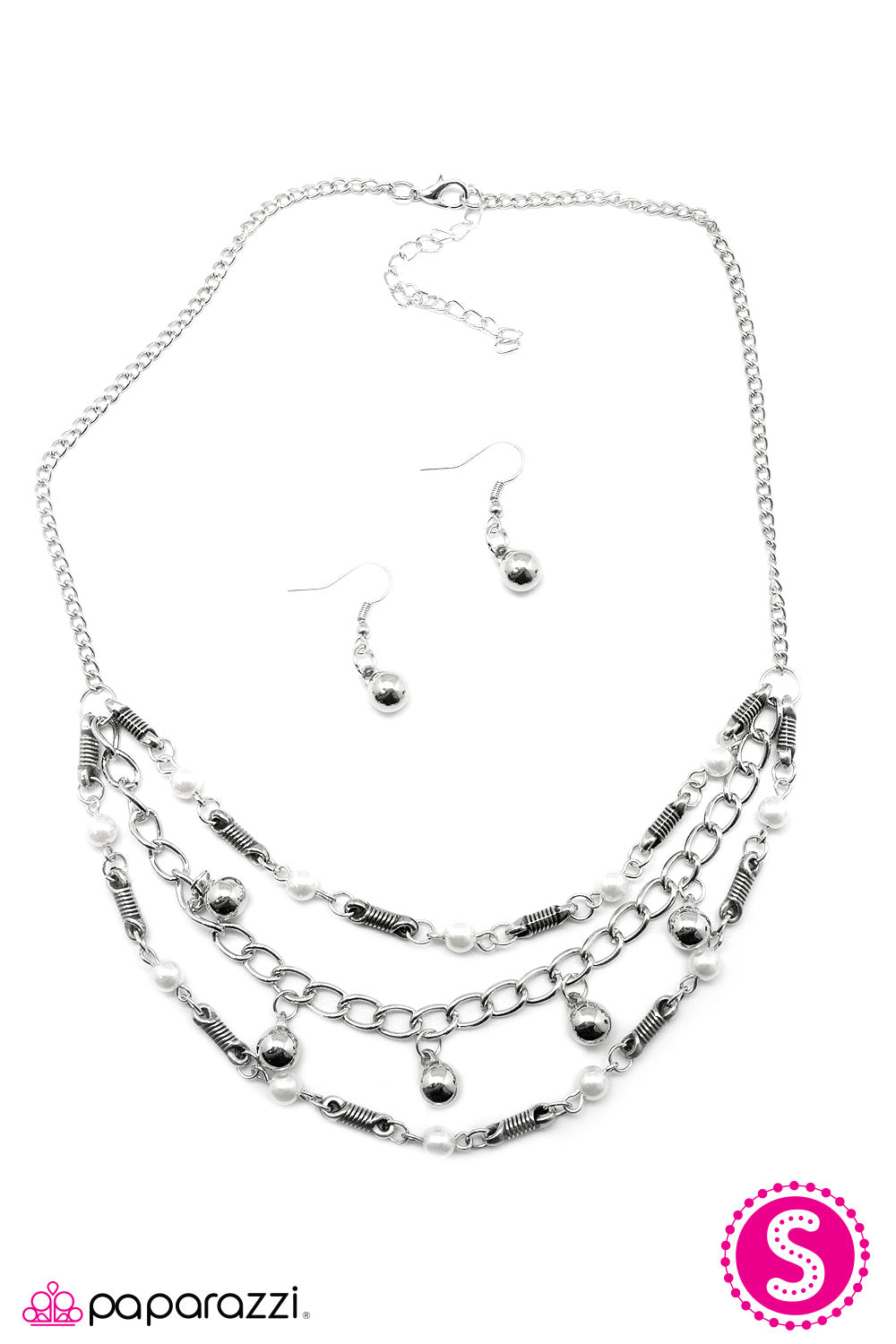 Paparazzi ♥ Only The Finest - White ♥  Necklace