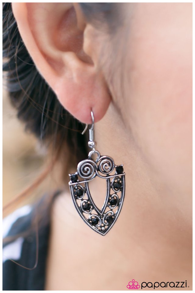 call-a-spade-a-spade-p5re-bkxx-030xx