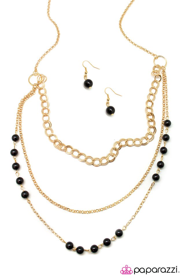 Paparazzi ♥ Dream Walking - Gold/Black ♥ Necklace