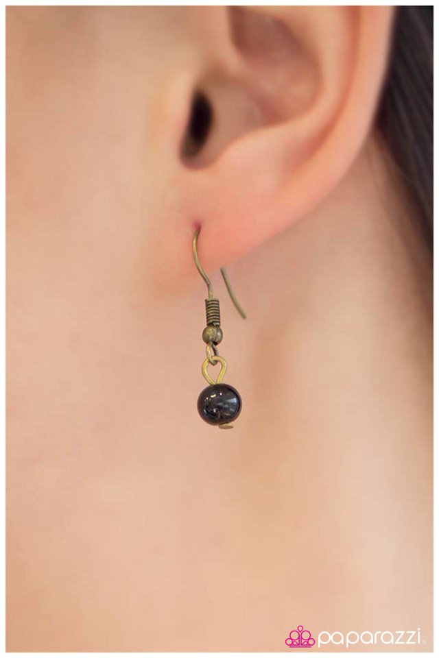 Paparazzi ♥ Love Will Set You Free - Brass ♥ Necklace