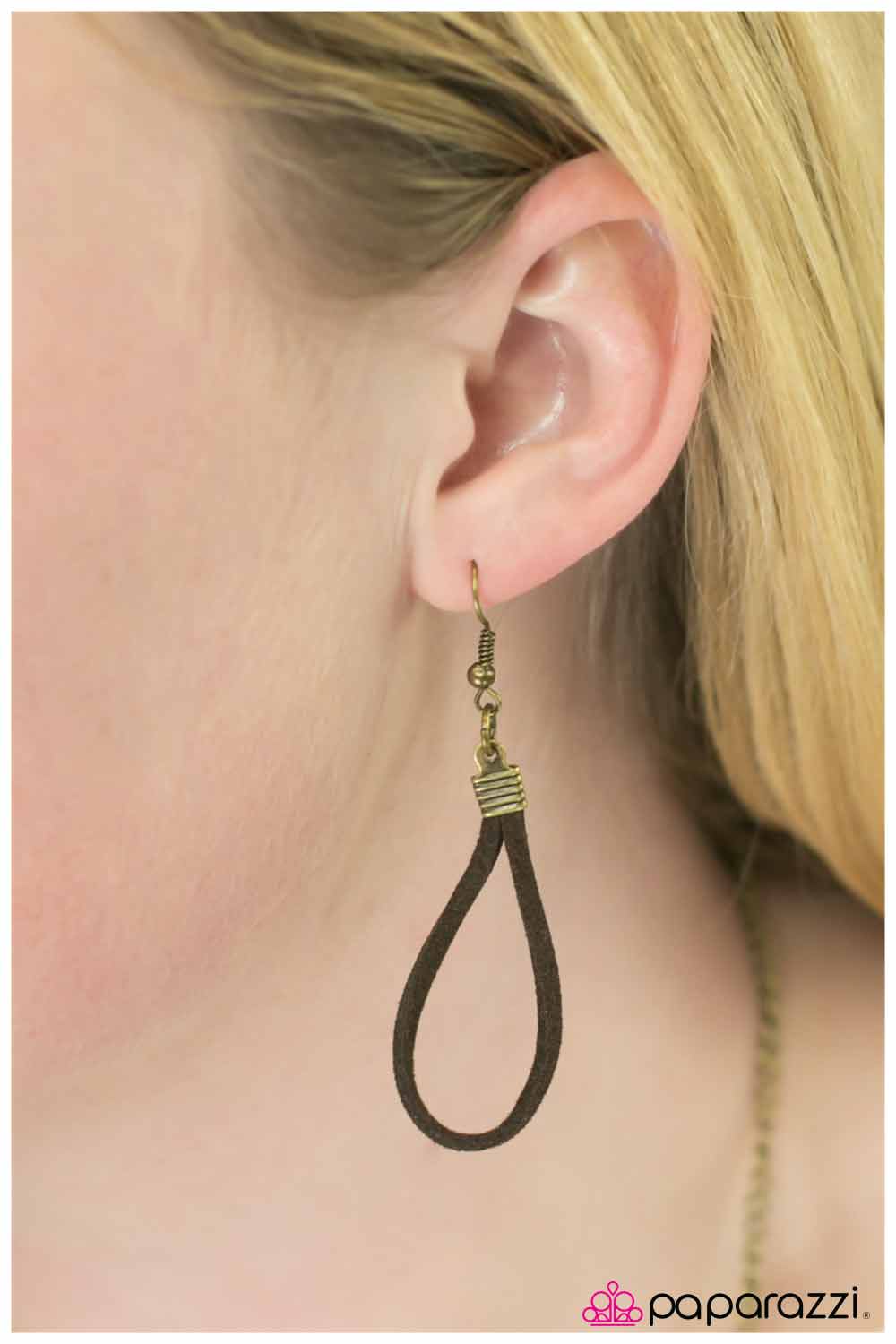 Paparazzi ♥ Airborne - Brass ♥  Necklace