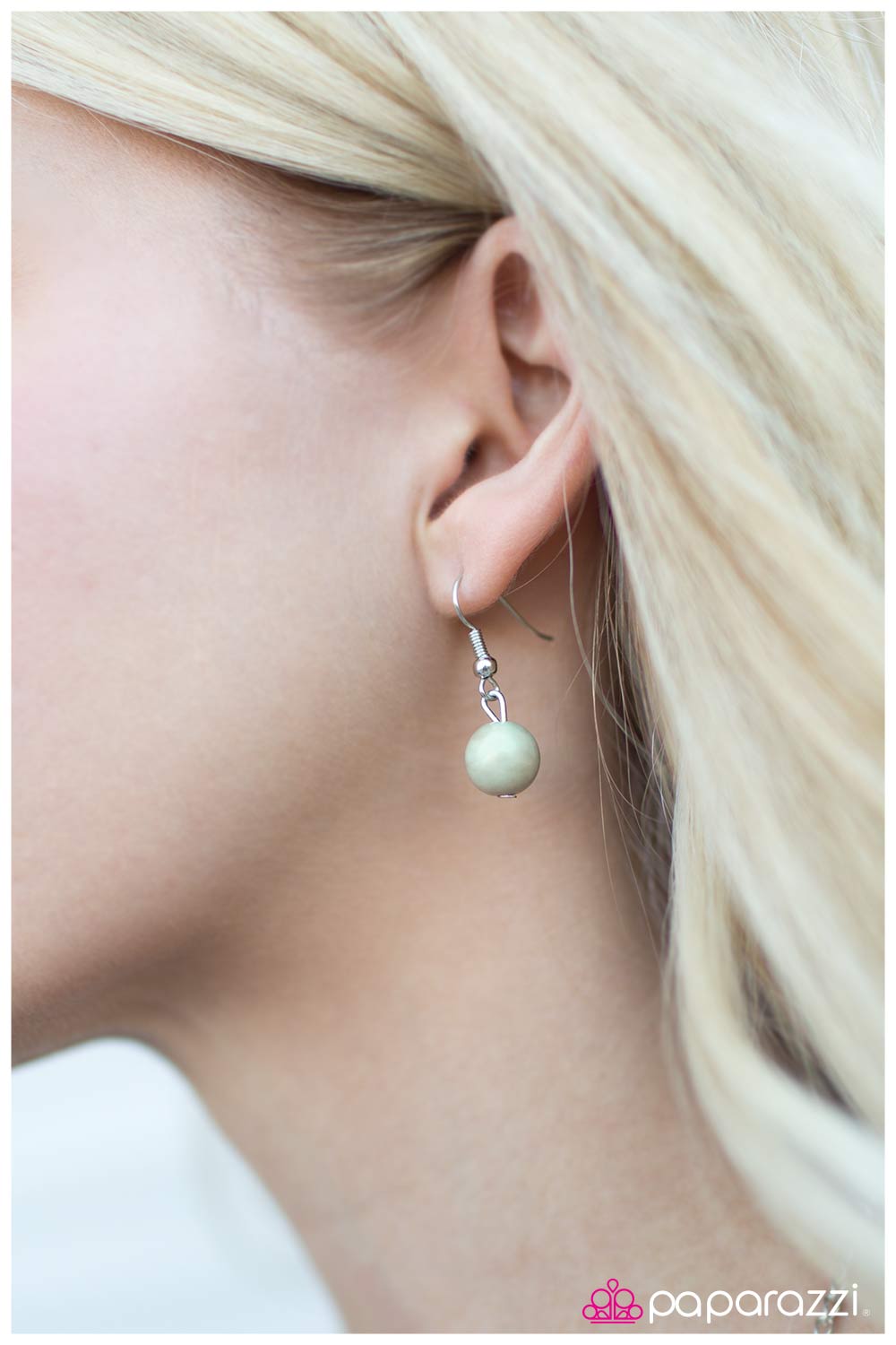 Paparazzi ♥ How Low Can You Go? - Green ♥  Necklace