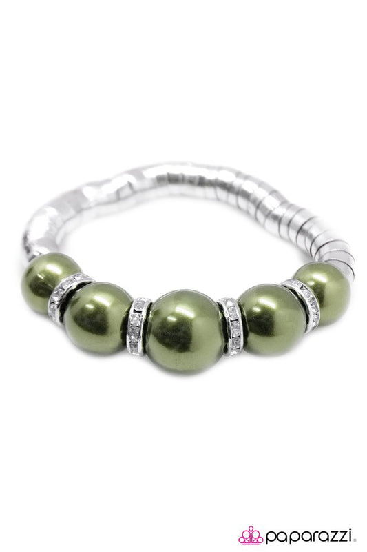 Paparazzi ♥ The Muse - Green ♥ Bracelet