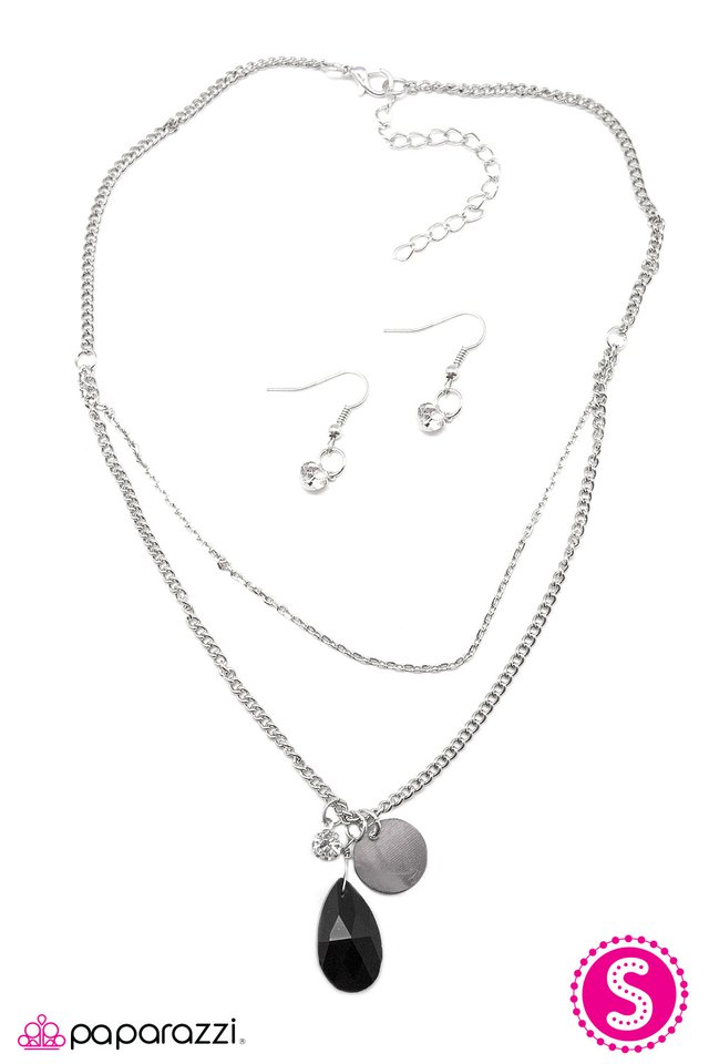 Paparazzi ♥ Viva Las Vegas - Black ♥ Necklace