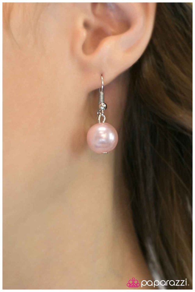 Paparazzi ♥ Pearl Symphony - Pink ♥ Necklace