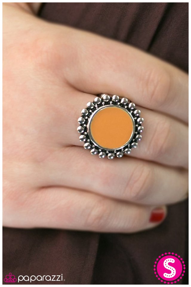 presentation-is-everything-yellow-p4tr-ywxx-024xx