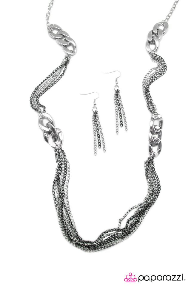 Paparazzi ♥ A Mad Rush - Silver ♥ Necklace