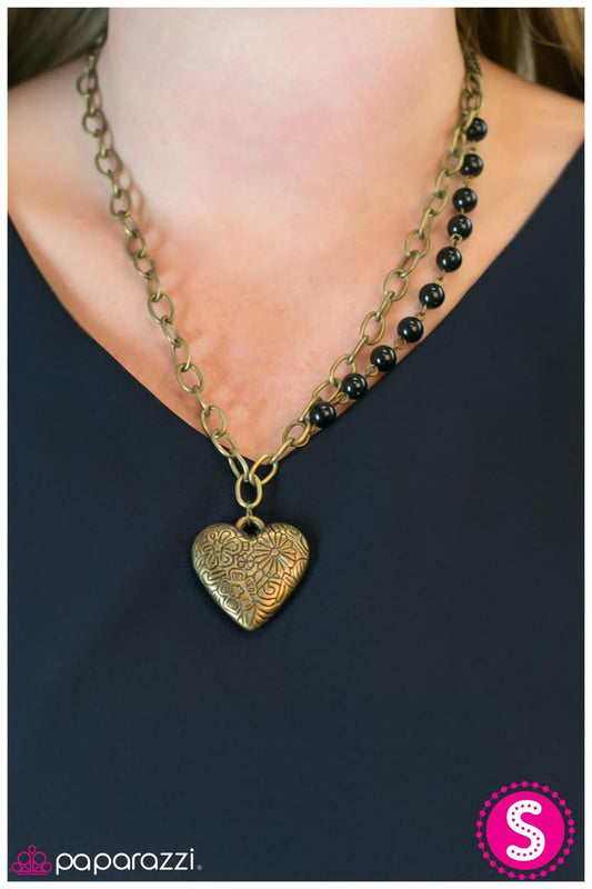 my-heart-is-set-on-you-black-p2wh-brbk-036xx