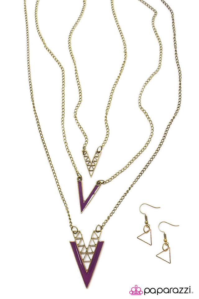 Paparazzi ♥ Run Like The Wind - Purple ♥ Necklace