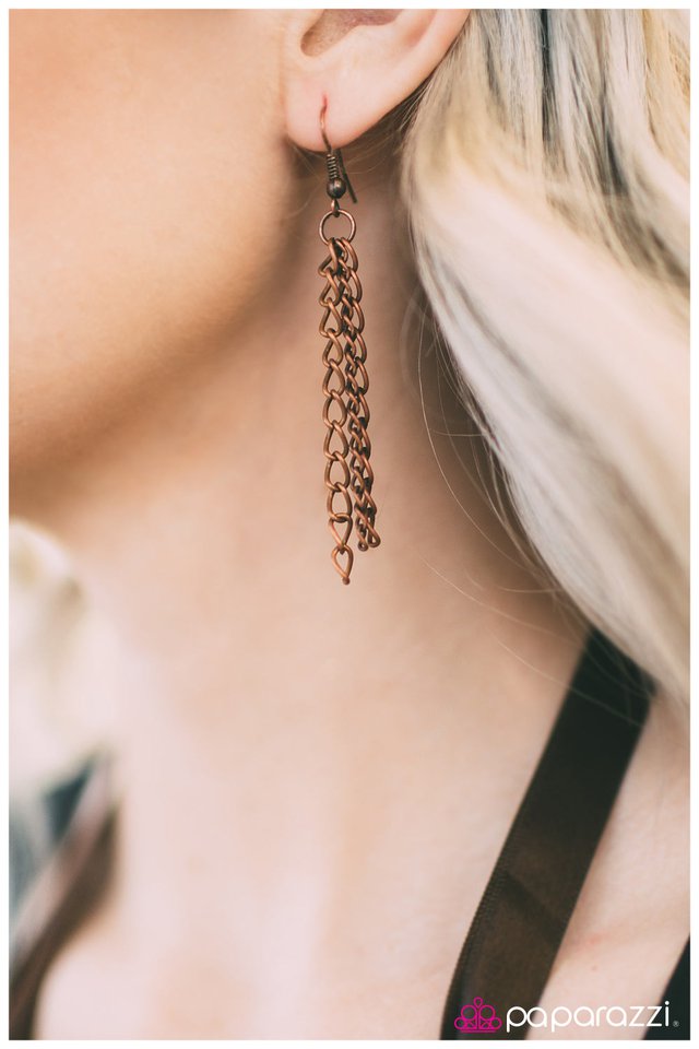 Paparazzi ♥ Delicately Dangerous - Copper ♥ Necklace