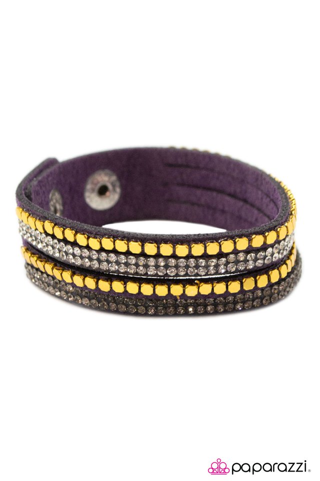 Paparazzi ♥ Comin In Hot - Purple ♥ Bracelet