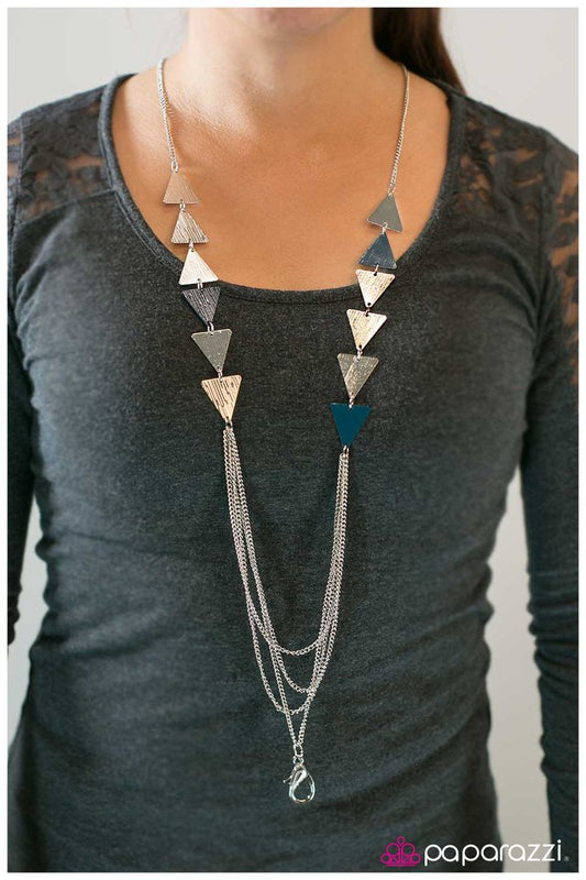 career-woman-p2ln-blsv-057xx