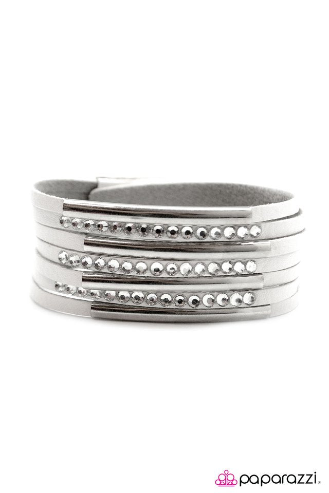Paparazzi ♥ Exit Stage Left - White ♥ Bracelet